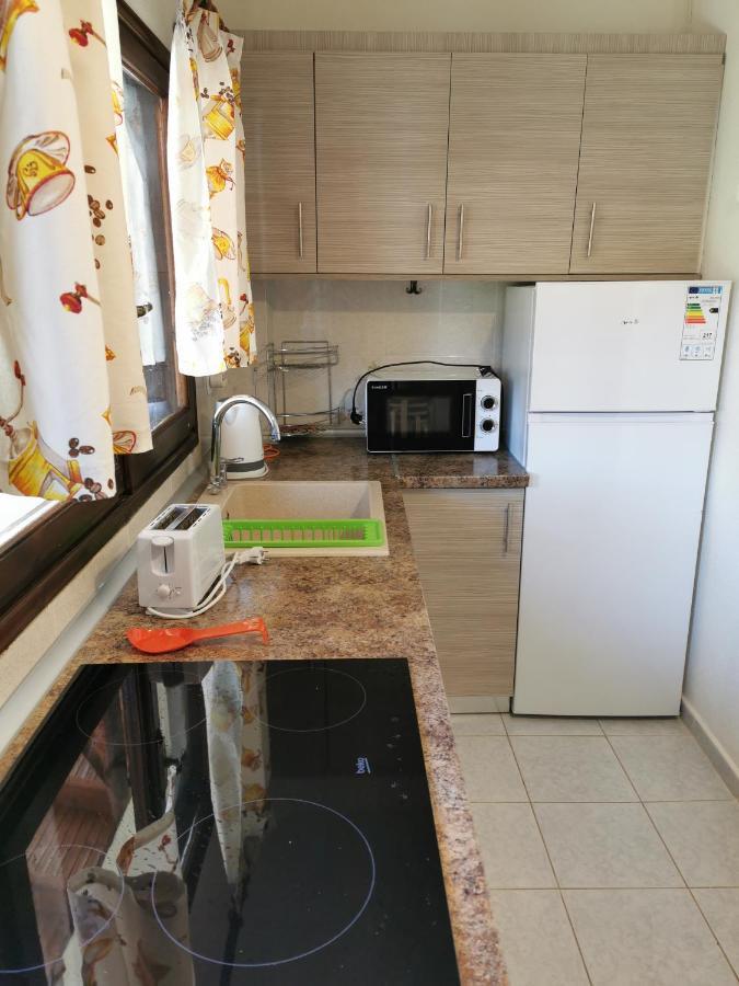 Orange_Blue_Аpartment N2 Near Sea Apartment Hanioti Exterior foto